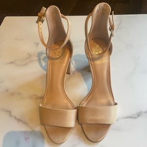 Vince Camuto heeled block sandals .  Sz6 1/2